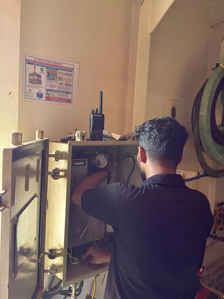 VECS System Troubleshooting & Sensor Calibration | Suez Anchorage, Egypt, photo 2
