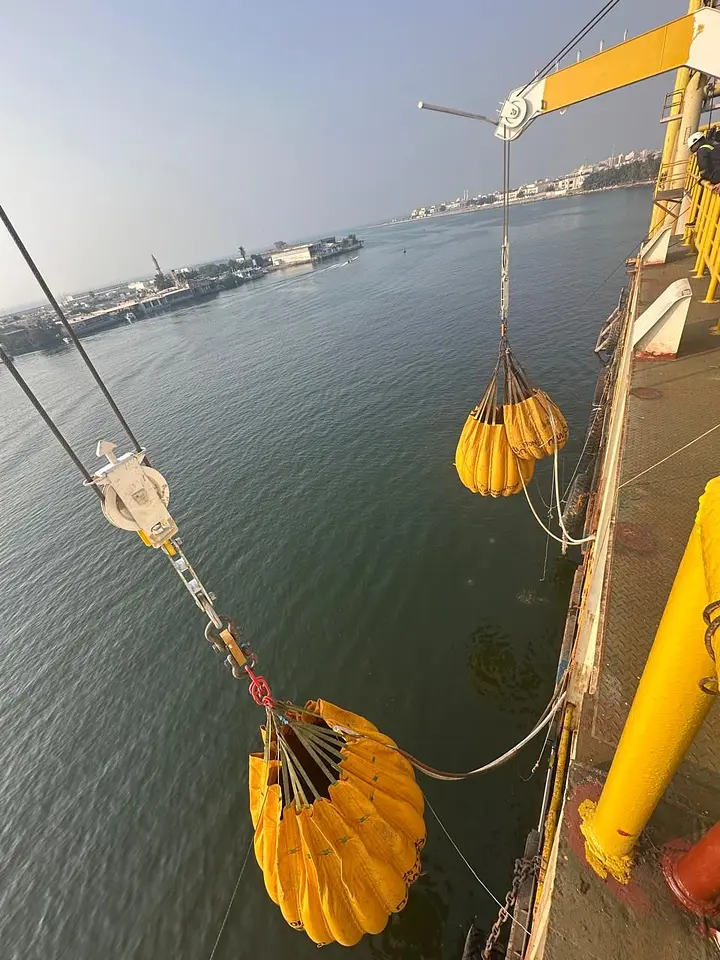 Enclosed Lifeboat Installation, Commissioning & Load Test – Ras Al Khaimah, photo 2