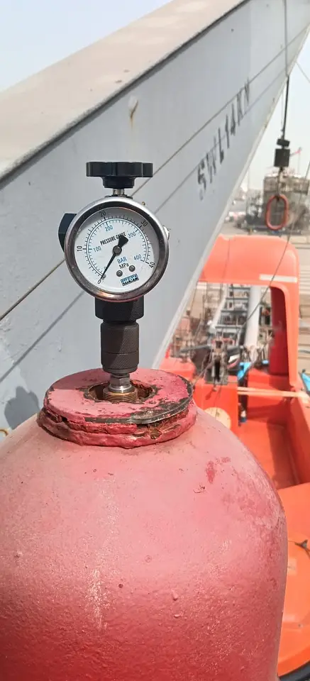Winch, Shark Jaw & Davit Hydraulics Overhaul – Dubai Maritime City, photo 11