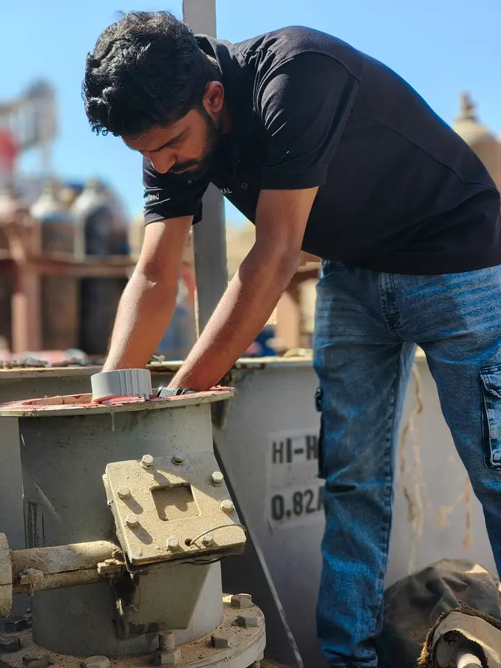Tank Level Monitoring System Troubleshooting at Suez Port, Egypt, photo 2