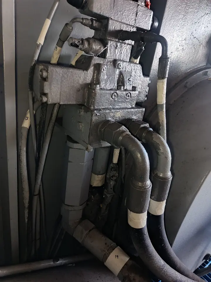 Winch, Shark Jaw & Davit Hydraulics Overhaul – Dubai Maritime City, photo 2