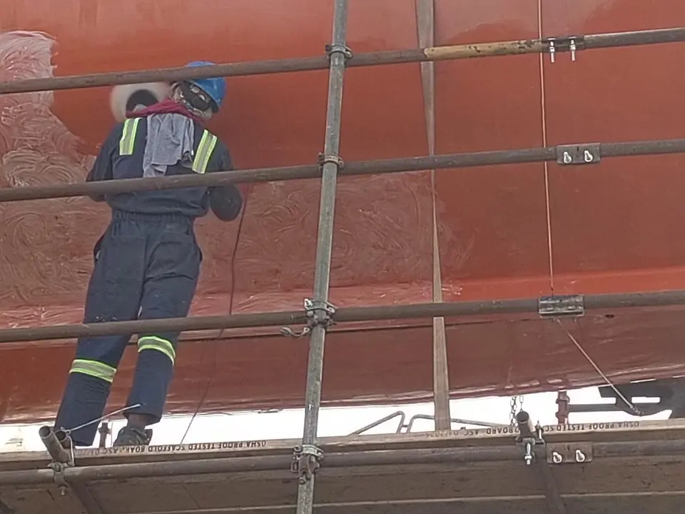 Lifeboat Polishing – Khalifa Port, Abu Dhabi, photo 10