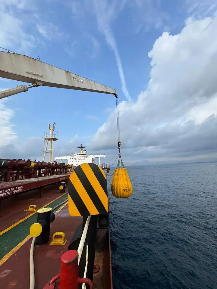 Load Testing of Lifting Equipment – Fujairah Anchorage, photo 2