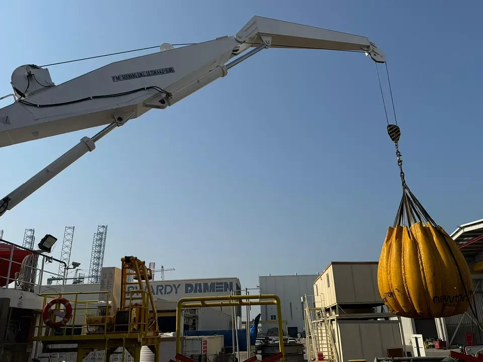Knuckle Boom Crane Load Test – Hamriyah Port, Sharjah, photo 2