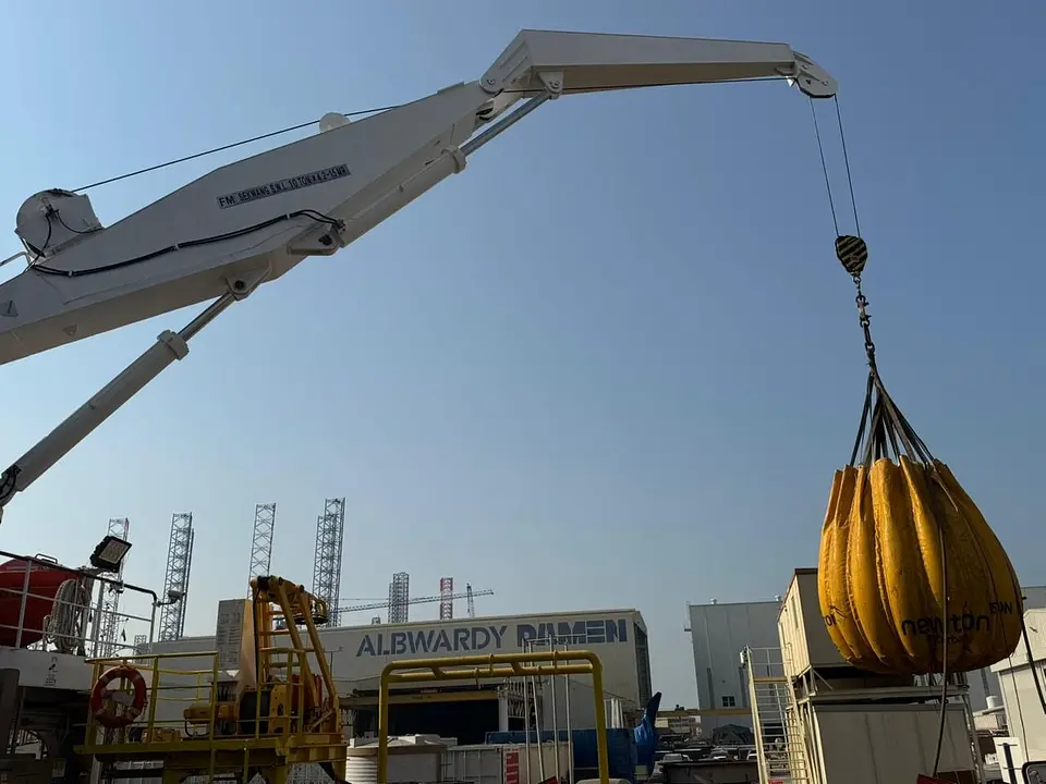 Knuckle Boom Crane Load Test – Hamriyah Port, Sharjah, photo 4