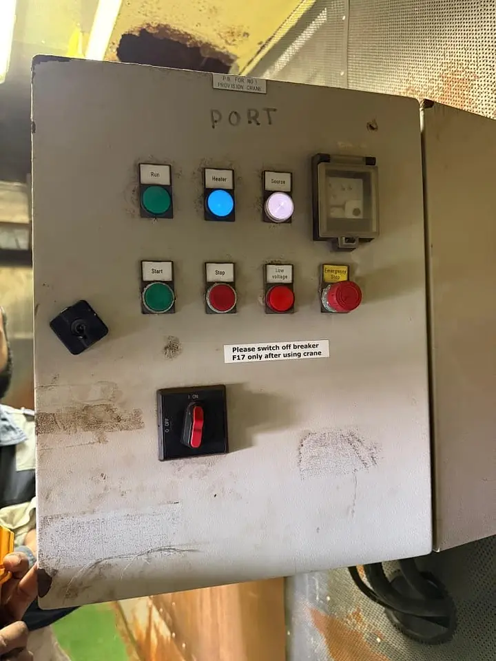 Provision Crane Fault Rectification – Fujairah Anchorage, photo 3