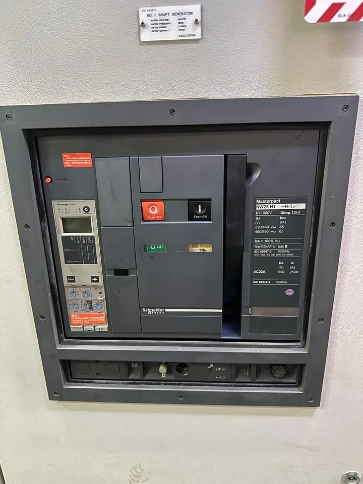 Schneider Masterpact ACB Testing & Servicing – Dubai Maritime City, photo 2