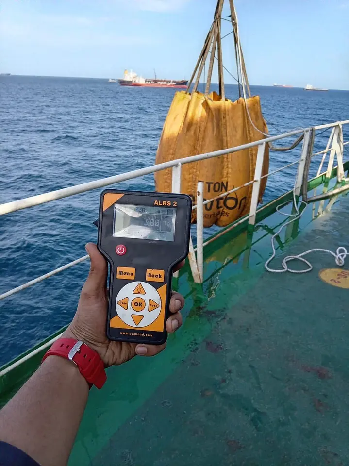 Provision Crane Load Test – Khorfakkan Anchorage, photo 1