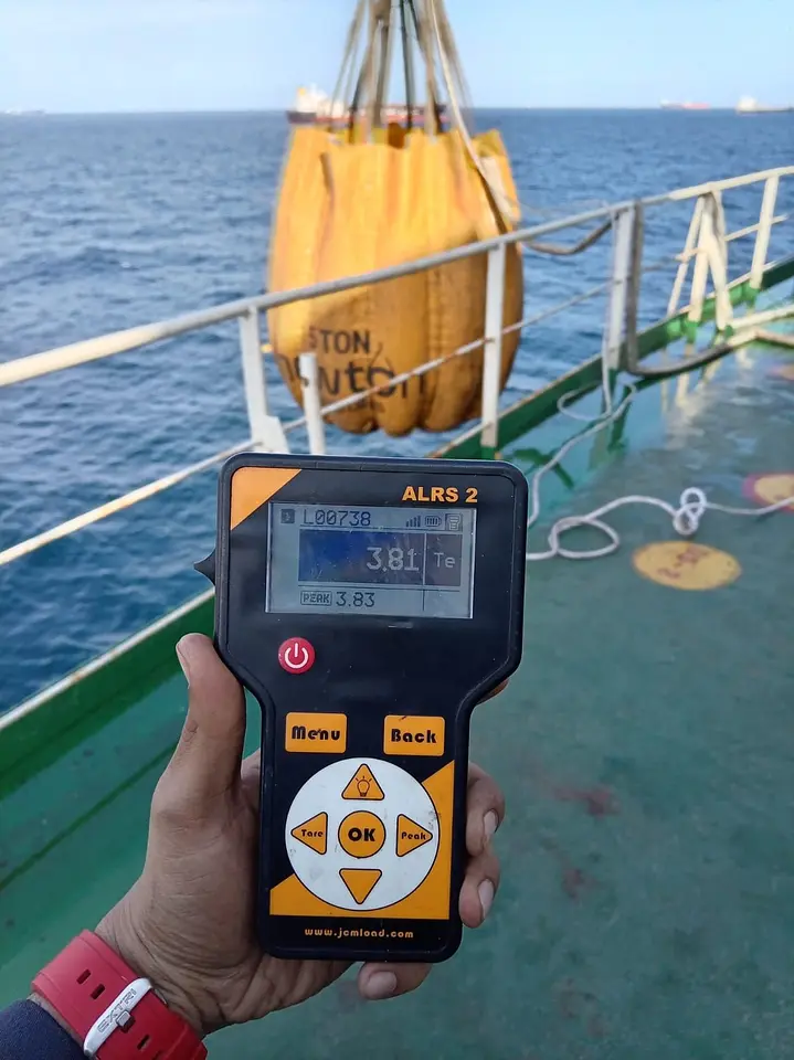 Provision Crane Load Test – Khorfakkan Anchorage, photo 6