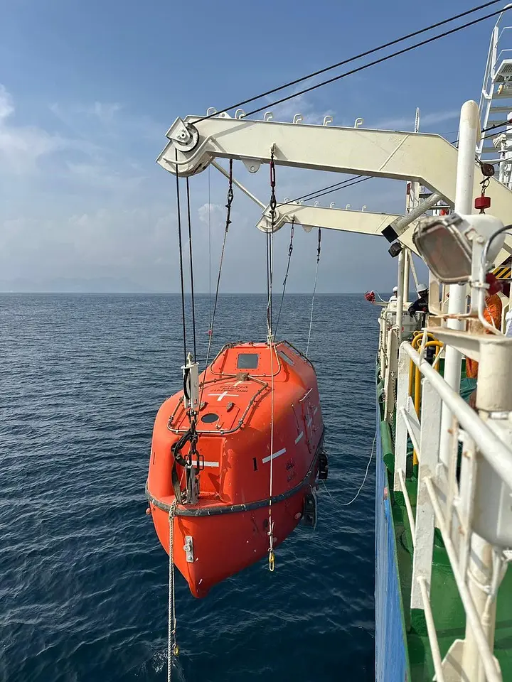 Lifeboat Annual Inspection – Fujairah Anchorage, photo 3