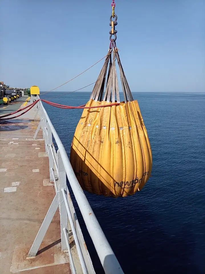 Hose Handling Crane & Lifting Equipment Load Tests – Fujairah Anchorage, photo 1