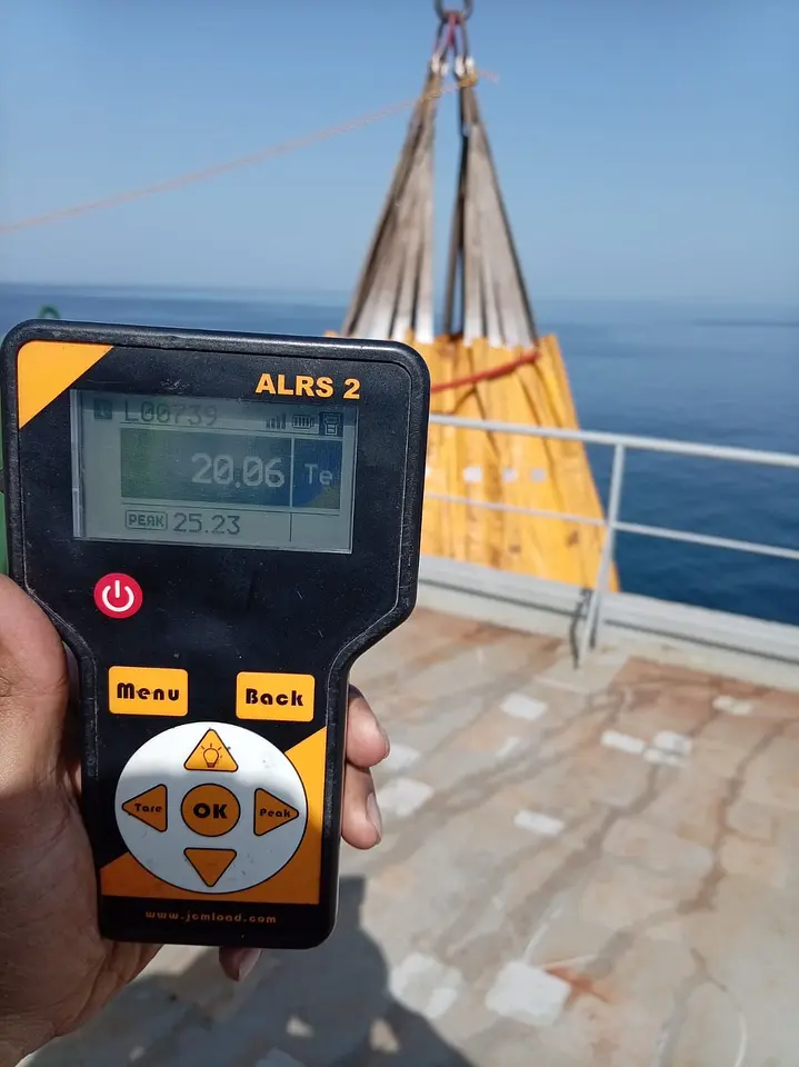 Hose Handling Crane & Lifting Equipment Load Tests – Fujairah Anchorage, photo 5