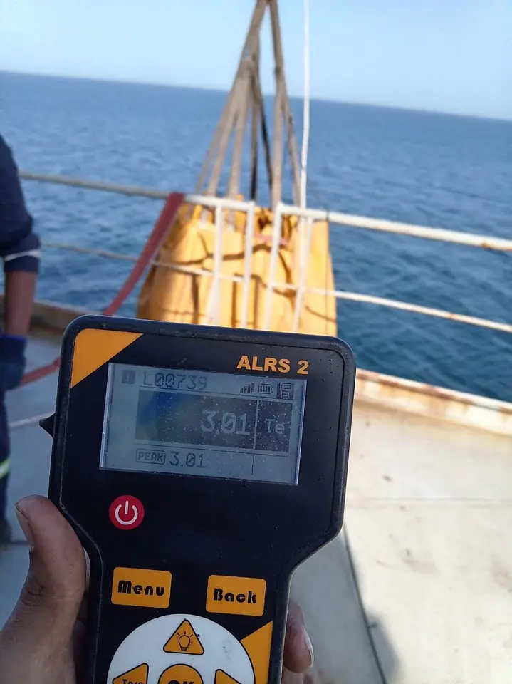 Hose Handling Crane & Lifting Equipment Load Tests – Fujairah Anchorage, photo 14