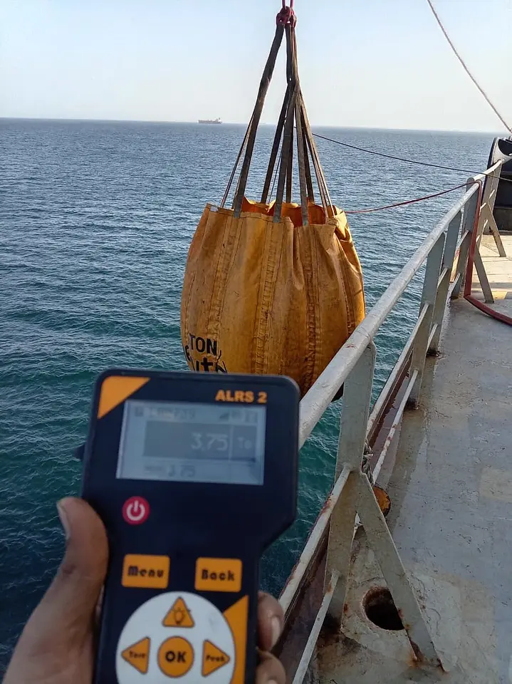 Hose Handling Crane & Lifting Equipment Load Tests – Fujairah Anchorage, photo 16
