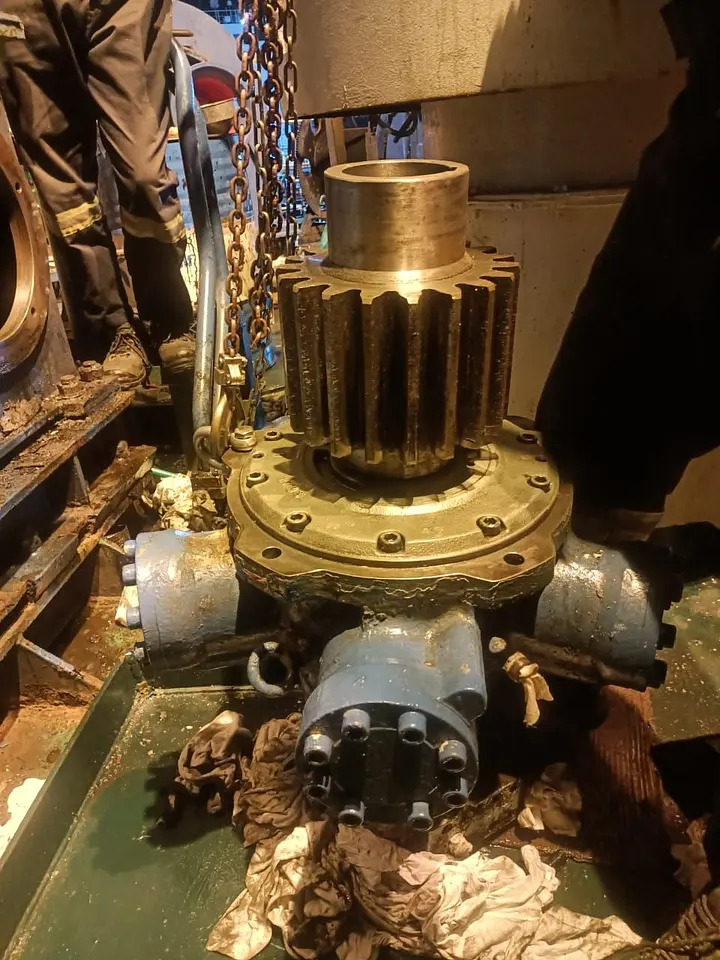 AFT MOORING WINCHES, photo 2