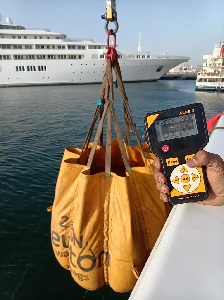 Yacht Deck Crane Load Test & Wire Rope Renewal – Port Rashid, photo 1