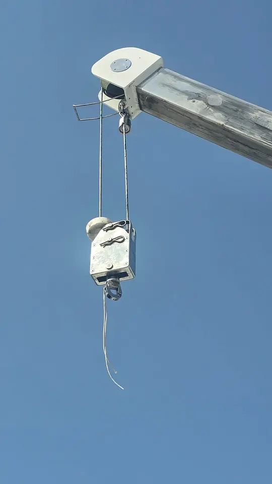 Yacht Deck Crane Load Test & Wire Rope Renewal – Port Rashid, photo 2