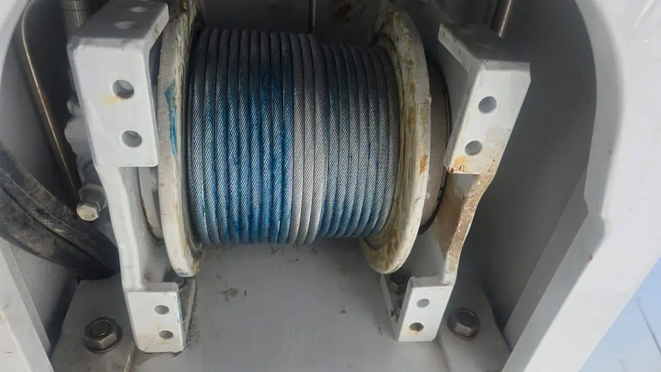 Yacht Deck Crane Load Test & Wire Rope Renewal – Port Rashid, photo 4