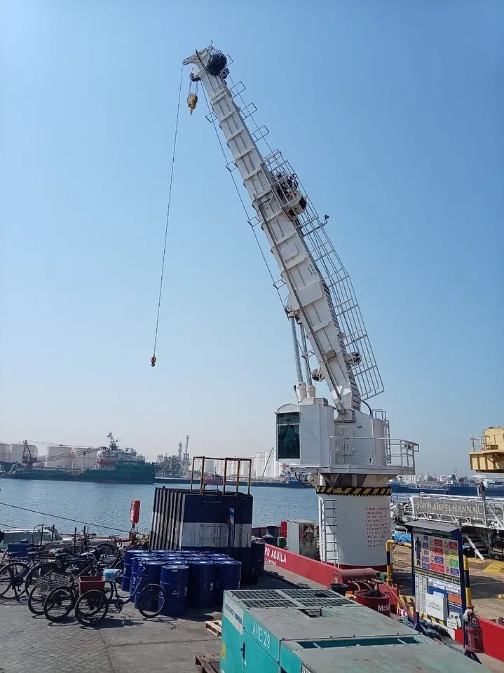 Crane Load Test (Auxiliary Hook & Man-Rider) – Albwardy Damen, Hamriyah, photo 2