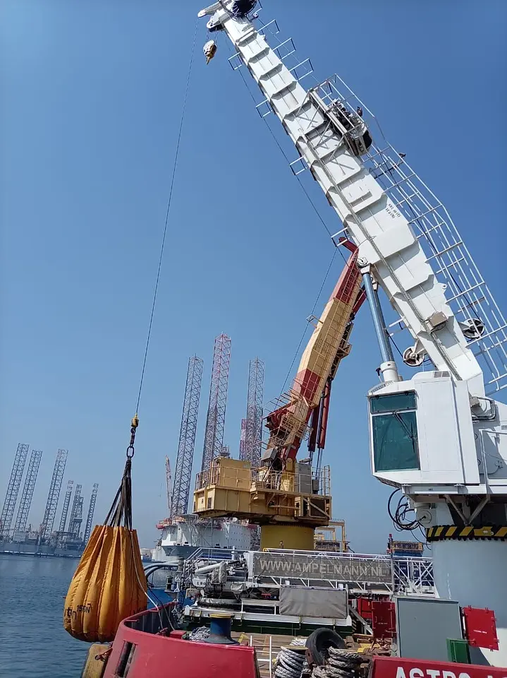Crane Load Test (Auxiliary Hook & Man-Rider) – Albwardy Damen, Hamriyah, photo 4