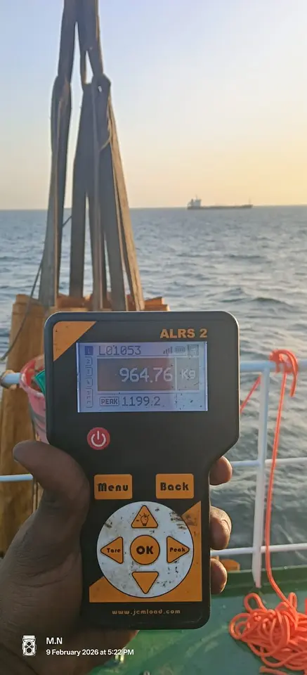 Shipboard Crane Load Test & Inspection – Fujairah Anchorage, photo 8