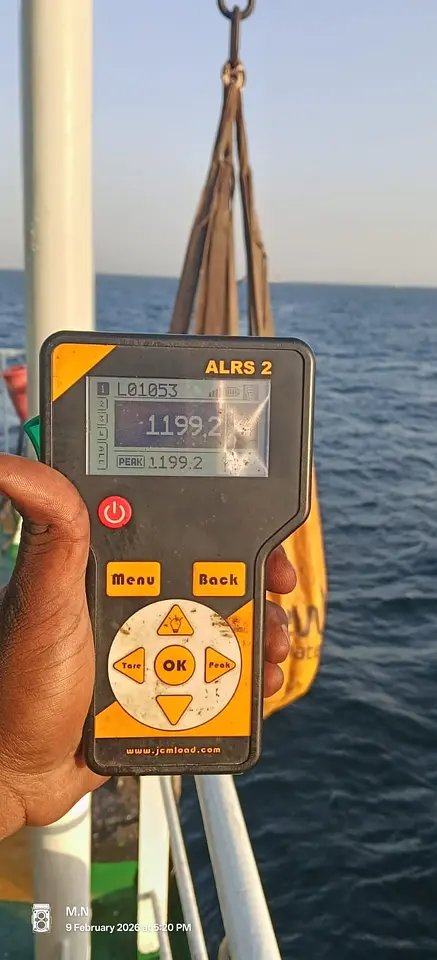 Shipboard Crane Load Test & Inspection – Fujairah Anchorage, photo 9