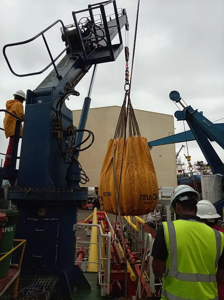 Provisions Crane Load Test – Hamriyah Port, photo 3