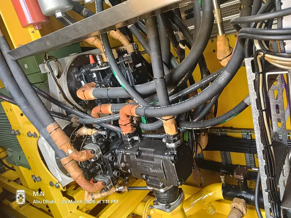 Crane Hoisting & Luffing Pump Gearbox Seal Renewal – Abu Dhabi, photo 6