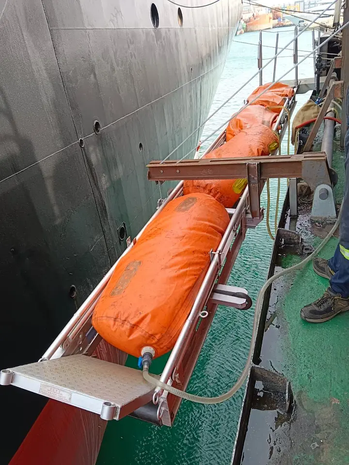Midship Crane Load test,SWL:2000 Kg & Proof Load tested: 2500 Kg Accommodation Ladder Port & STBD SWL load Test,SWL: 325 kg, photo 2