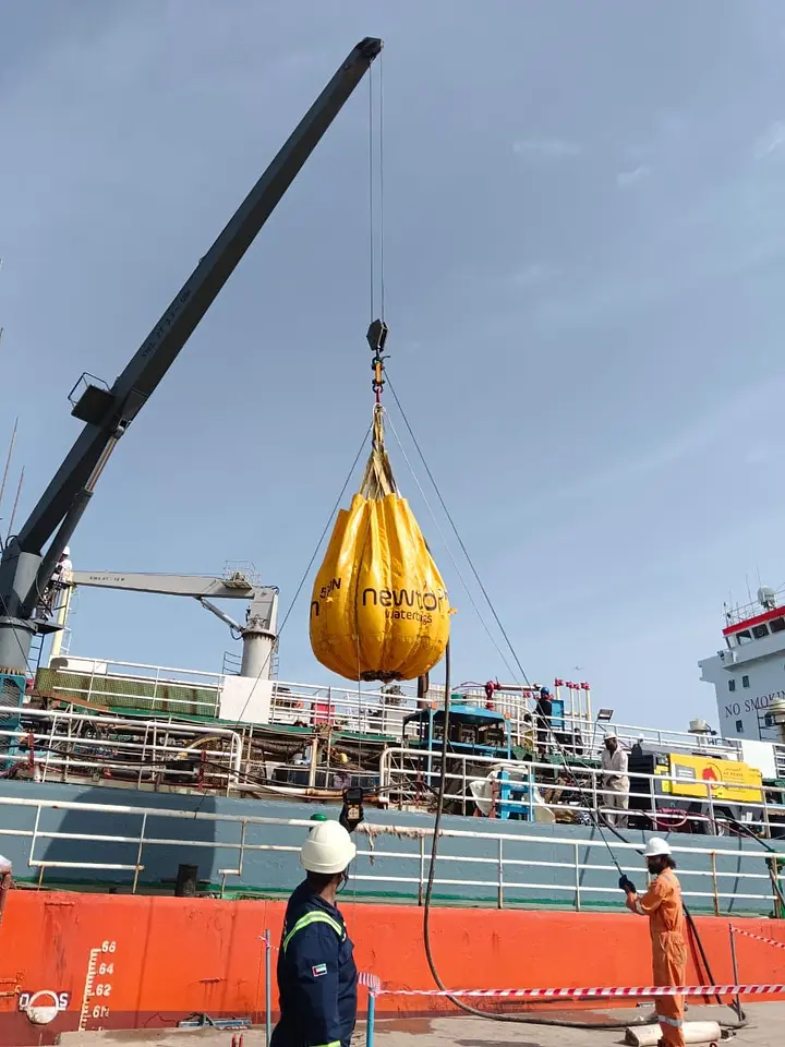 Midship Crane Load test,SWL:2000 Kg & Proof Load tested: 2500 Kg Accommodation Ladder Port & STBD SWL load Test,SWL: 325 kg, photo 4
