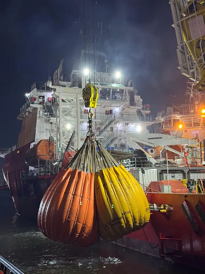 Subsea Crane & Man-Riding Load Test – Blue Gulf Shipyard, Abu Dhabi, photo 1