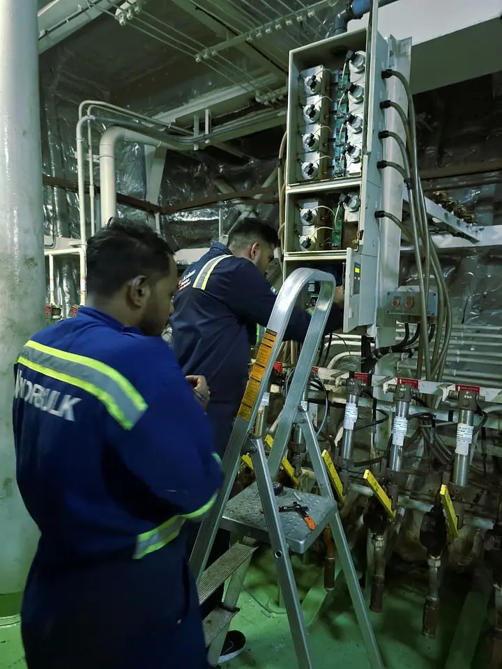 Fire Alarm & Cargo Hold Smoke Detection Repair – Salalah, Oman, photo 7