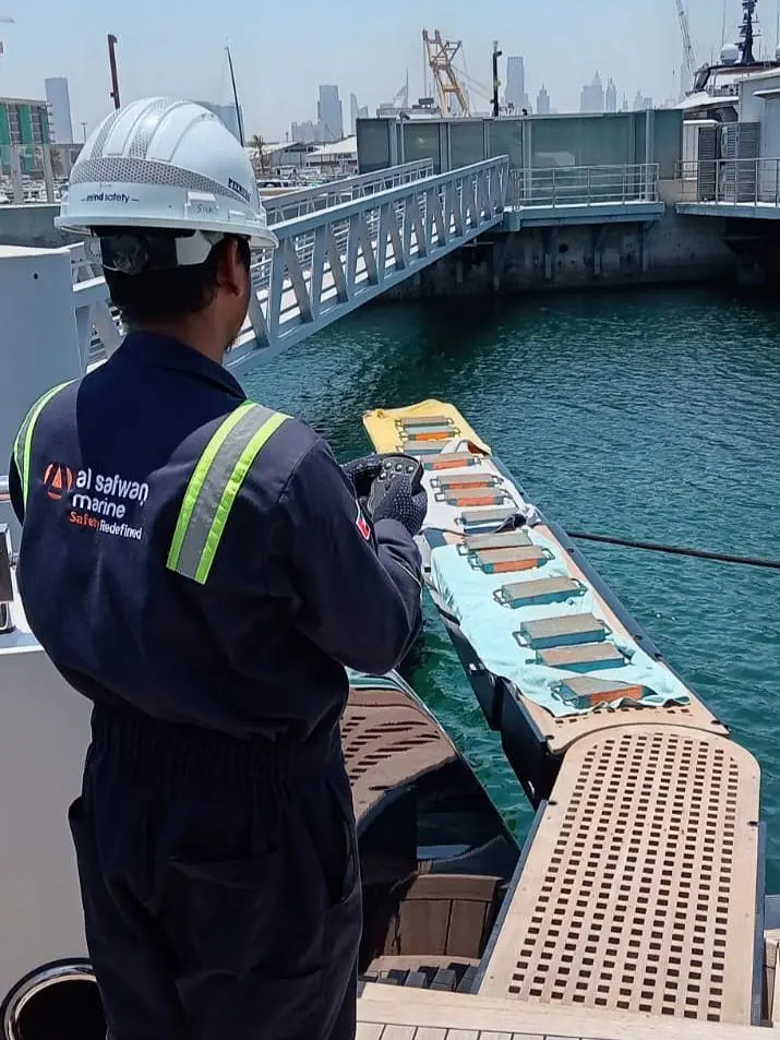 Yacht Passerelle Gangway & Boarding Ladder Load Test – Port Rashid, photo 1