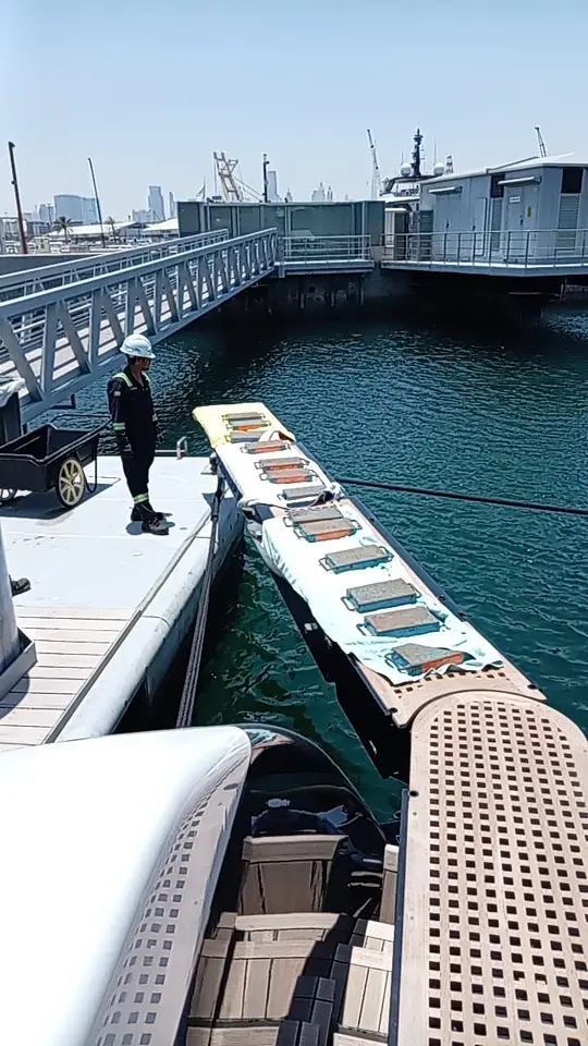 Yacht Passerelle Gangway & Boarding Ladder Load Test – Port Rashid, photo 9