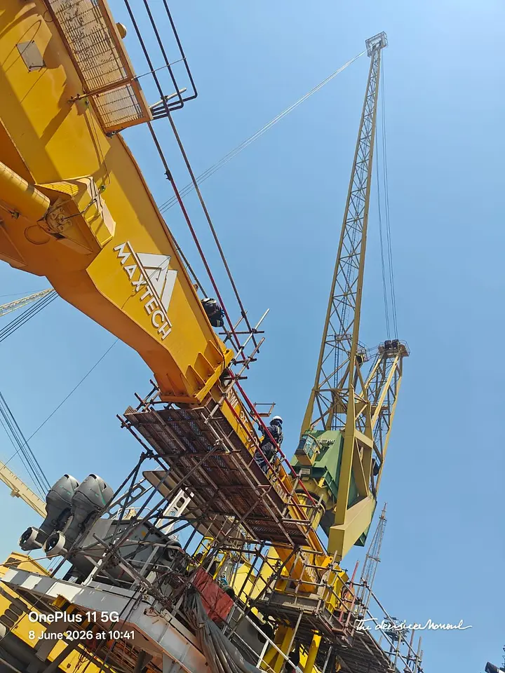 Hydraulic Hose Renewal on a 35-Ton Crane – Dubai Drydocks, photo 10