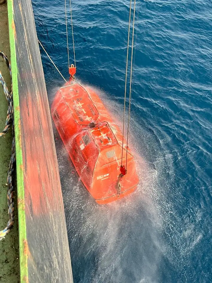 Lifeboat Inspection @ Abu Dhbai, photo 1
