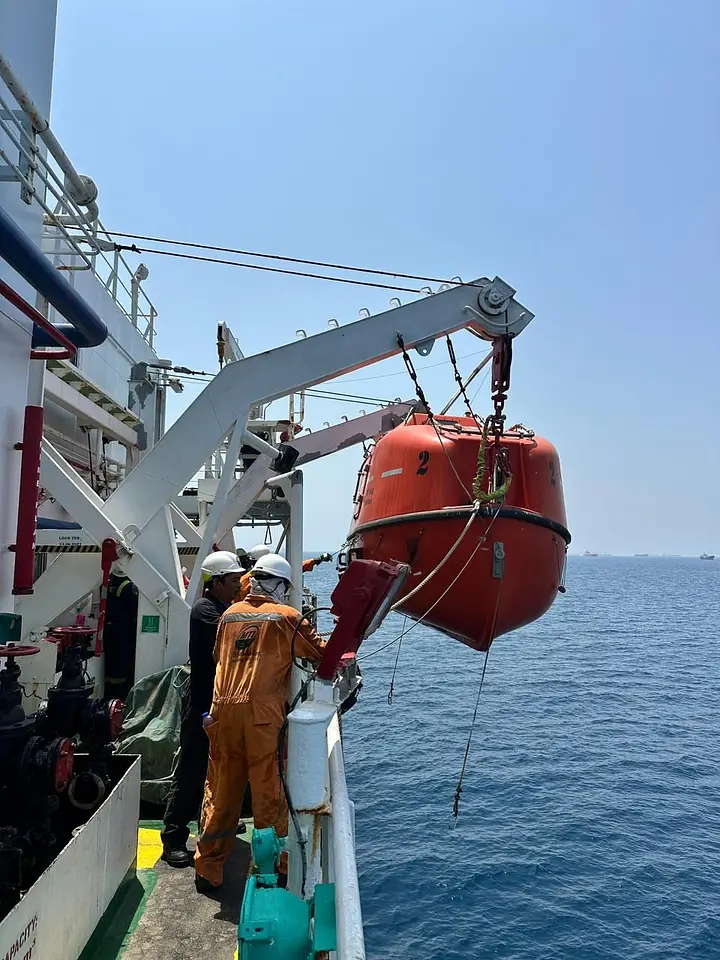 Annual Inspection of Lifeboat Systems – Fujairah Anchorage, photo 6