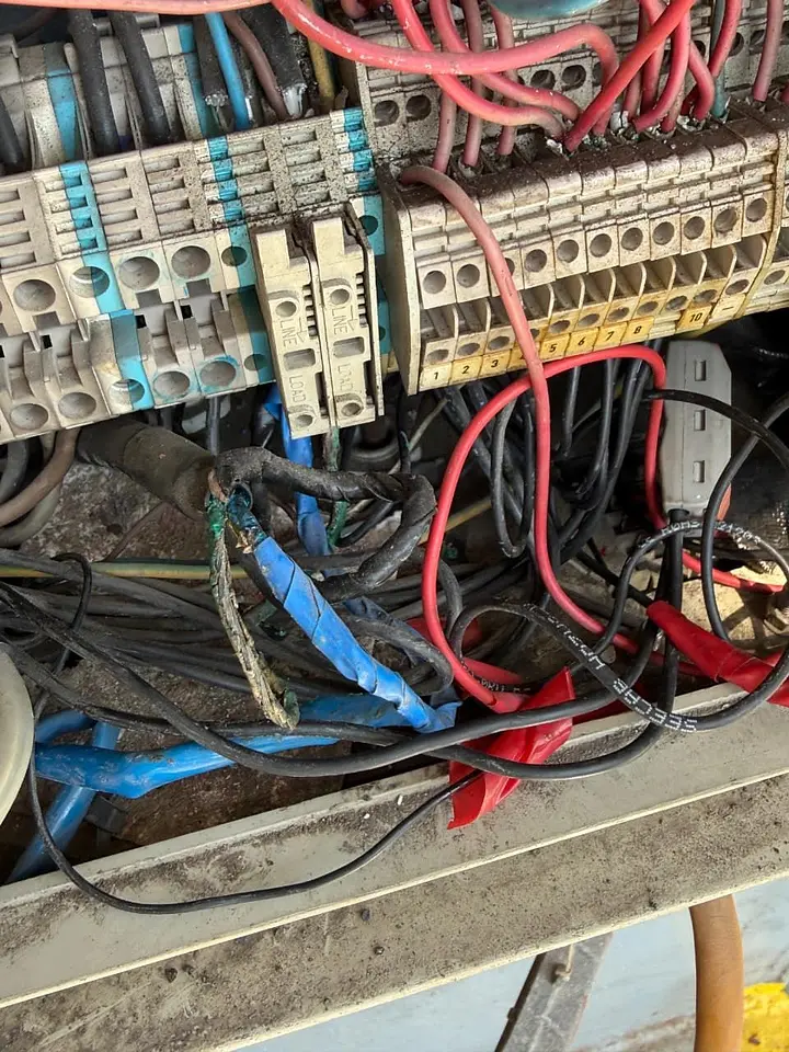 A-Frame Rescue Boat Control Panel Retrofit – RAK Port, photo 6