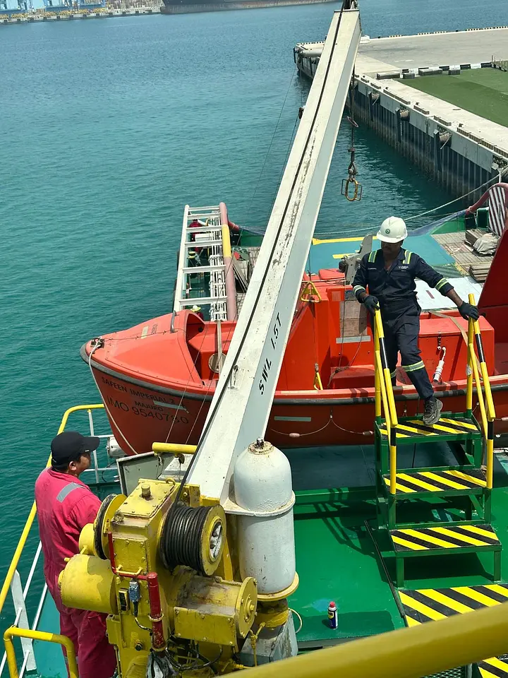 Rescue Boat Annual Inspection – Abu Dhabi, photo 6