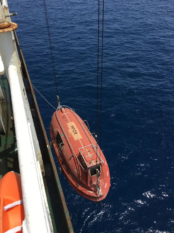 Lifeboat Inspection @ Hamriya, photo 2
