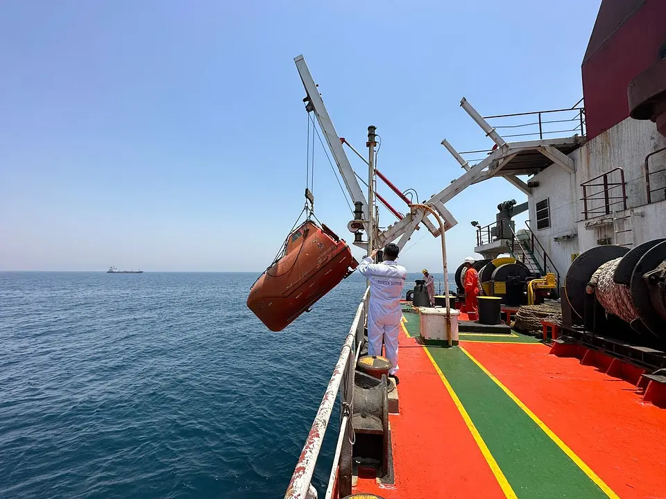 Annual Inspection @ Khorfakkan Anchorage, photo 1