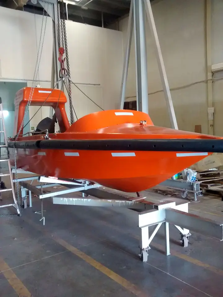 Repairing and painting of Rescue Boats @ workshop, photo 3