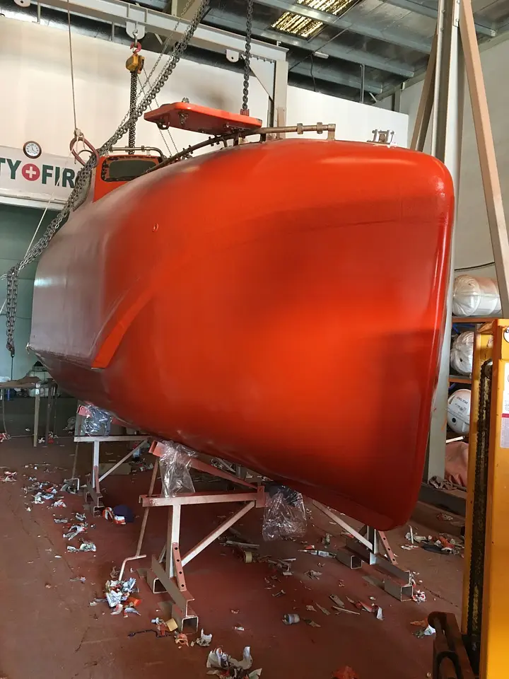 Lifeboat Painting @ our Service Station, photo 4
