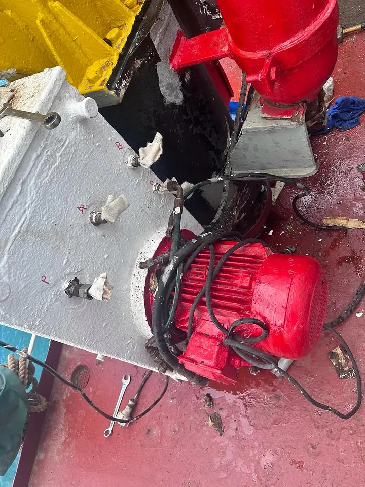 Annual Inspection of Freefall & Rescue Boat including the hydraulic repair work. @ Albwardy Damen, UAE, photo 1