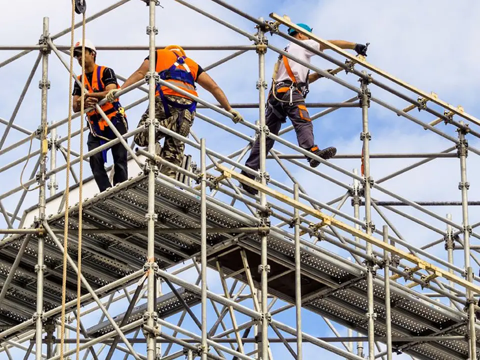 We offer scaffolding service for ship repair and maintenance in UAE, photo 1