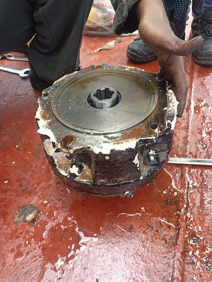 NM1- D31 Hydraulic motor overhauling, system troubleshooting, and system rectified For Rescue boat, photo 15