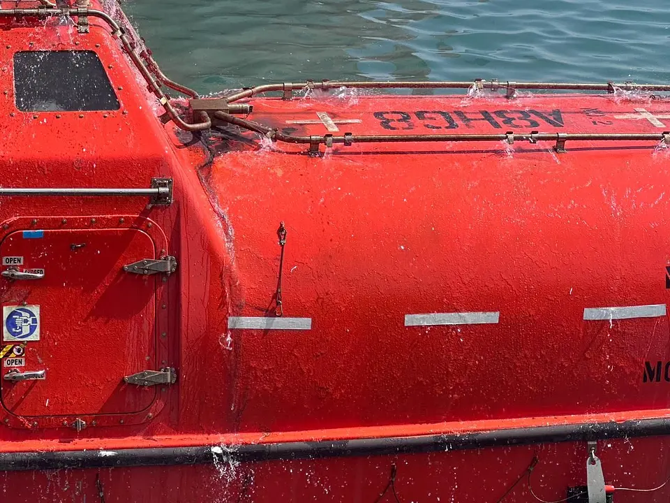 Five Yearly Inspection of Lifeboats @ Duqum Drydocks, Oman, photo 1