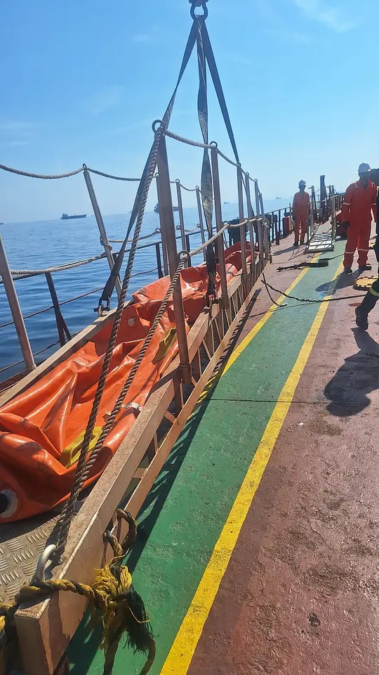 MOT Ladder & Portable Ladder SWL Test Using Water bags and load cell. @ Khorfakkan Anchorage, photo 5
