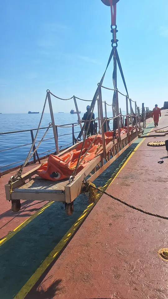 MOT Ladder & Portable Ladder SWL Test Using Water bags and load cell. @ Khorfakkan Anchorage, photo 6