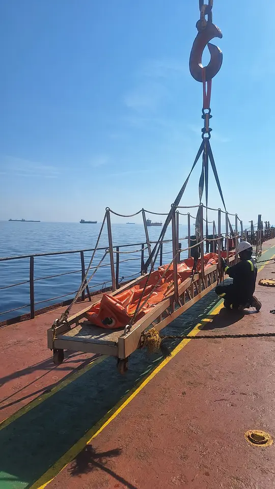 MOT Ladder & Portable Ladder SWL Test Using Water bags and load cell. @ Khorfakkan Anchorage, photo 7